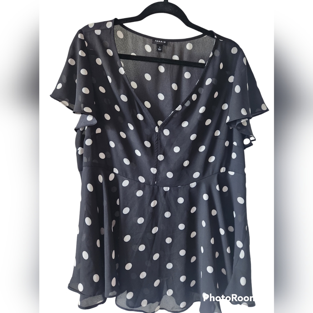 TORRID Size 1 black and white polka dot